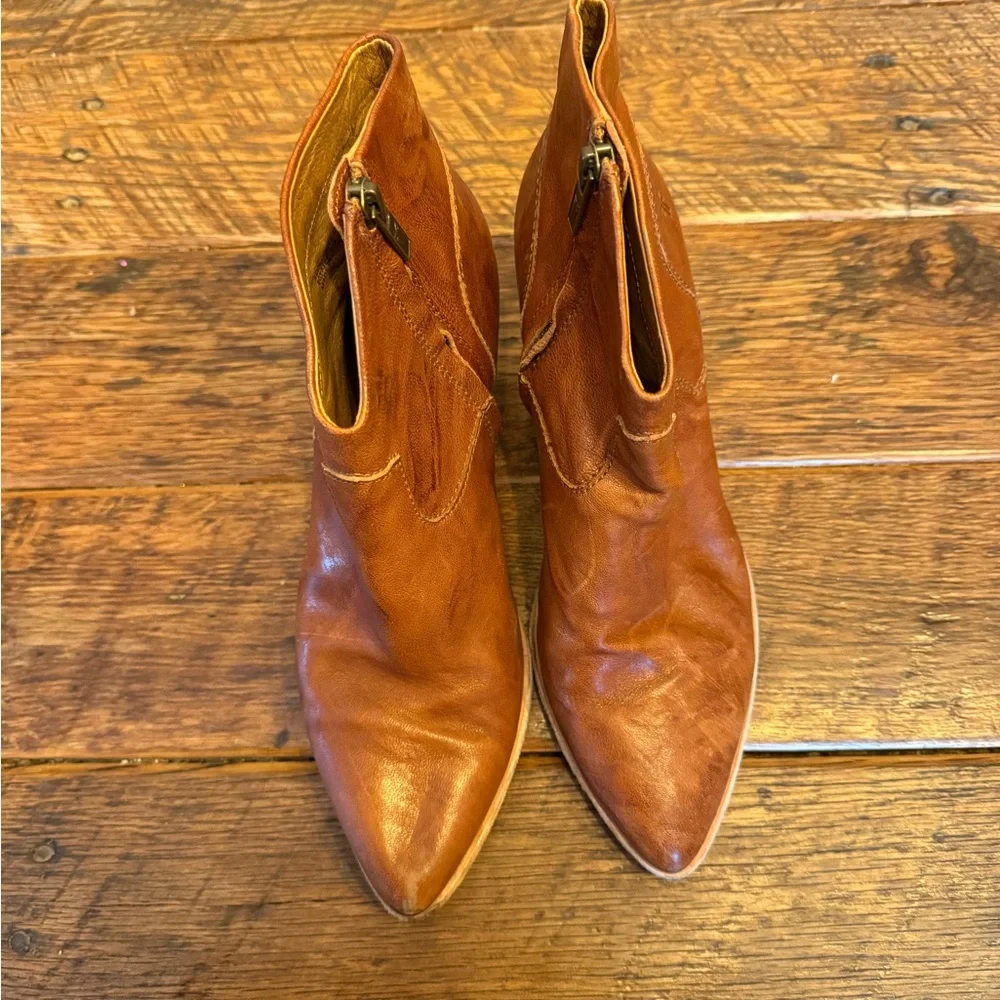 Frye Western Women's Brown Leather Ankle Boots
